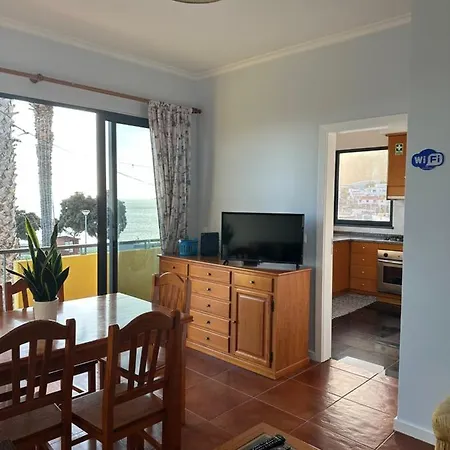 Apartamentos Amarelo