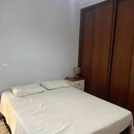 Apartamentos Amarelo Canical (Madeira)