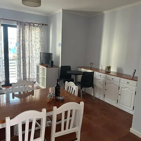 Apartamentos Amarelo