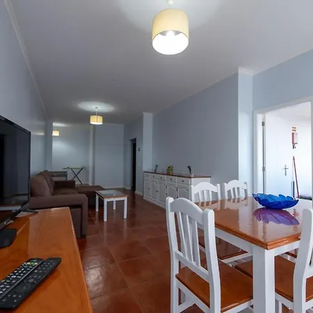 Apartamentos Amarelo *